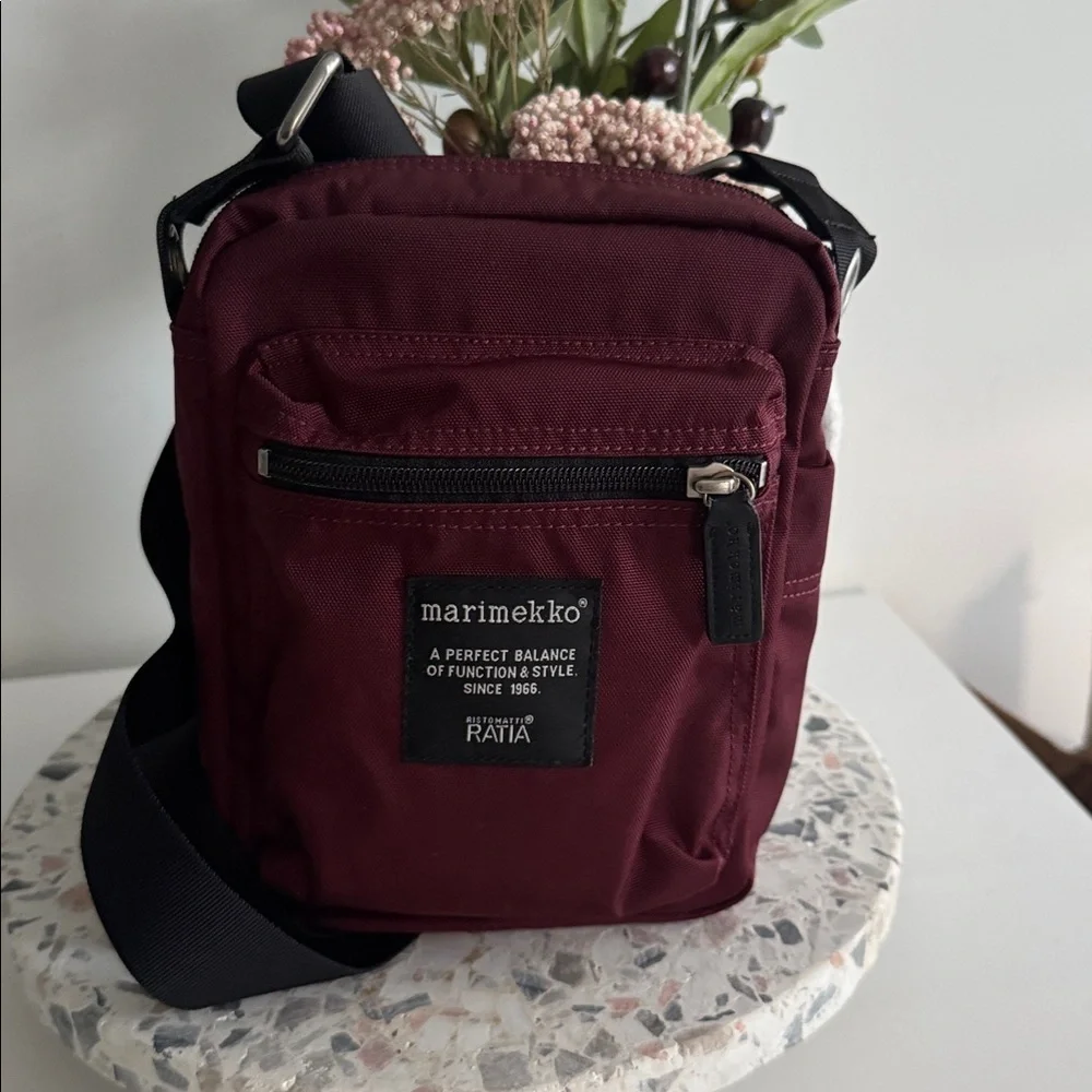 Marimekko Cash & Carry Canvas Crossbody Nylon Maroon Bag